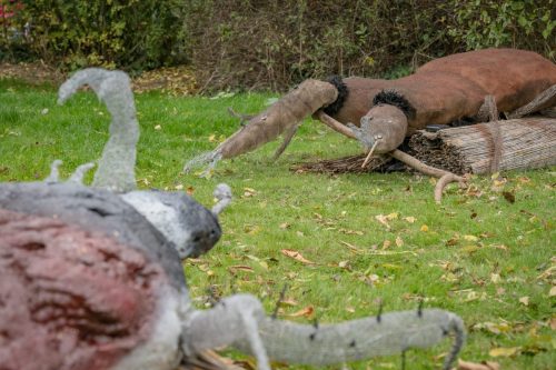 Prototypen Preview „Geniale Insekten – Ein Hilferuf Aus Dem Mikrokosmos!“ Vom Point Of Smile Interdisziplinäre Kunst Und Kultur E.V. Und Der Schreberjugend Niedersachsen Auf Dem Freigelände Der Alten Schule In Bantorf / Barsinghausen.